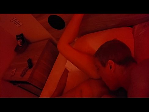 ❤️ Nyalogatja a nedves puncimat. Kemény pornó at hu.hentaiser.ru