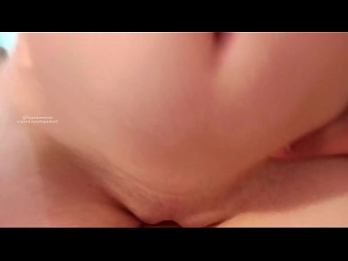 ❤️ A nővérem szobájában aludtam, és így ébredtem fel. Kemény pornó at hu.hentaiser.ru