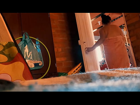 ❤️ A nagybátyám követ a zuhanyzóba, és megdug, miközben zuhanyozom. Kemény pornó at hu.hentaiser.ru