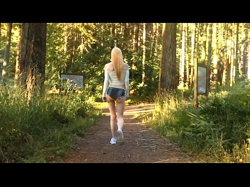 ❤️ Gyönyörű nő lassan mozog, nem meztelen videó Kemény pornó at hu.hentaiser.ru